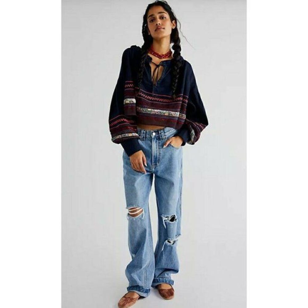Free people- Poppy Embroidered Top Navy Cropped Bohemian Blouse